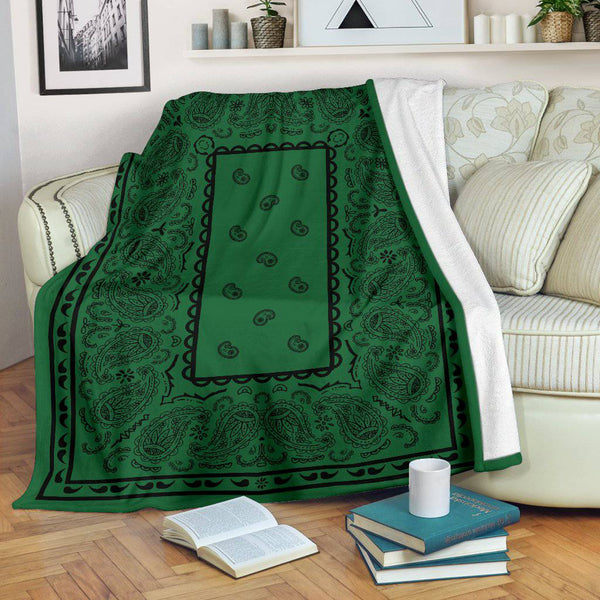 Ultra Plush Green and Black Throw Blanket